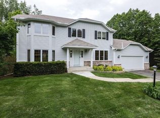 8110 Galway Rd, Woodbury, MN 55125