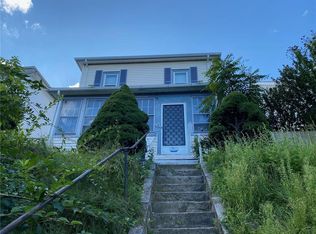 93 Robinson Ave, Newburgh, NY 12550