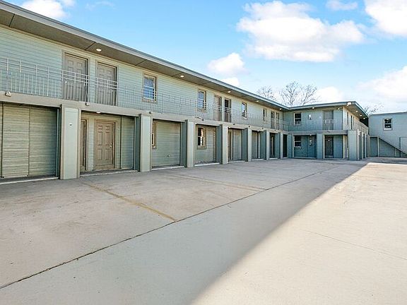 4th image of 2316 Washington Ave APT 207