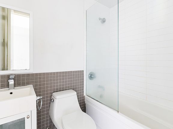 5th image of 127 Lefferts Pl