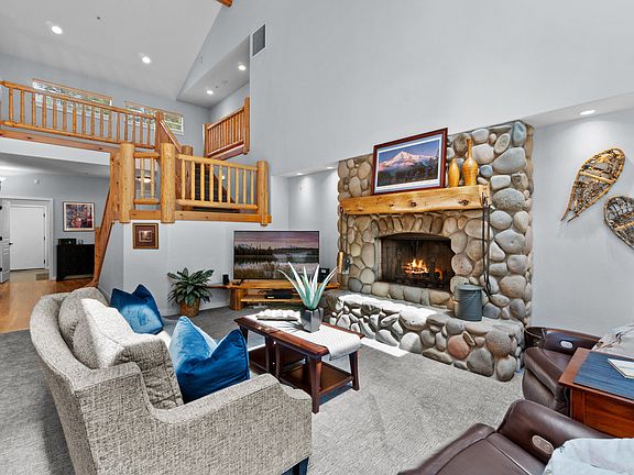 4th image of 60490 Elkai Woods Dr