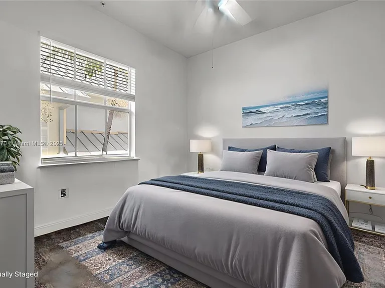 1332 SW 2nd Ct #TOWNHOUSE — Photo 4