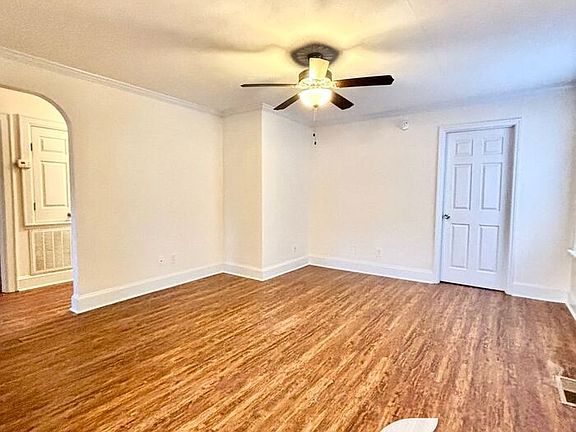 5th image of 706 Glenville Ave
