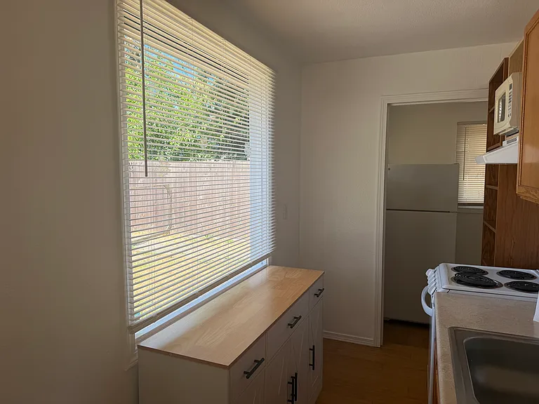 1217 S Durango St — Photo 25