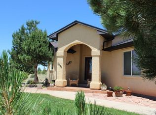 5621 River View Ln, Pueblo, CO 81004