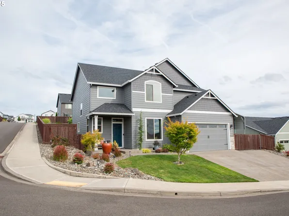 627 E Tanoak Ave, La Center, WA 98629