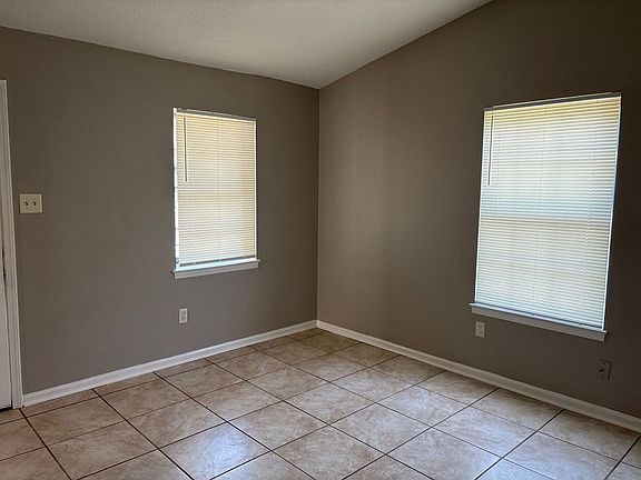 5th image of 3509 Arnold Rd