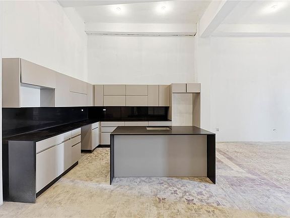 5th image of 205 Tetuan