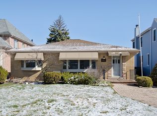 7042 Church St, Morton Grove, IL 60053