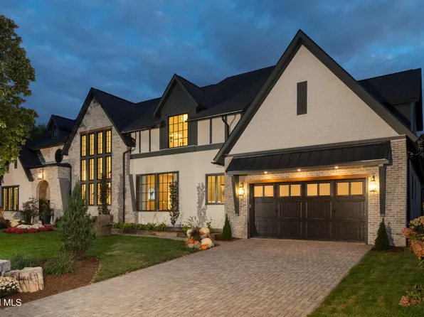 4 Autumn Lane, Saratoga Springs, NY 12866