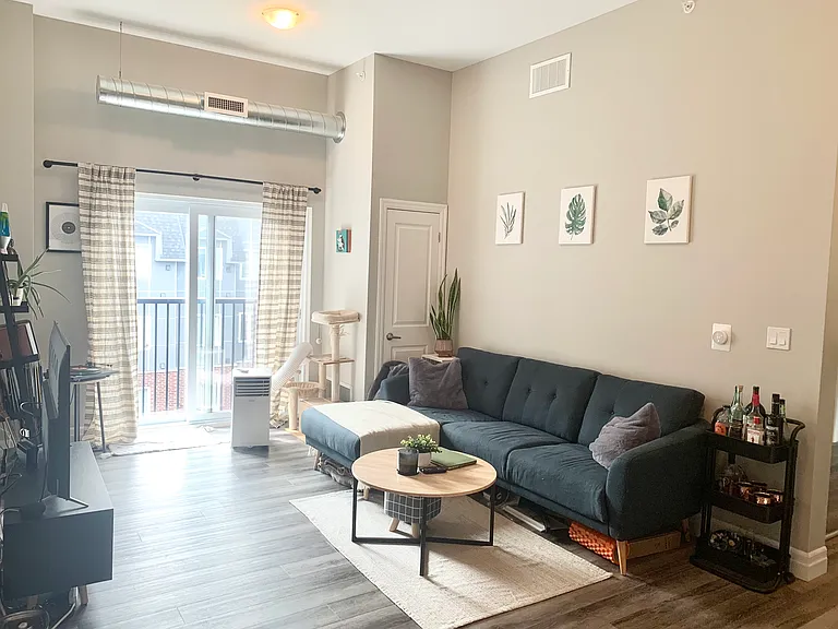 501 Frontenac St #512 — Photo 9