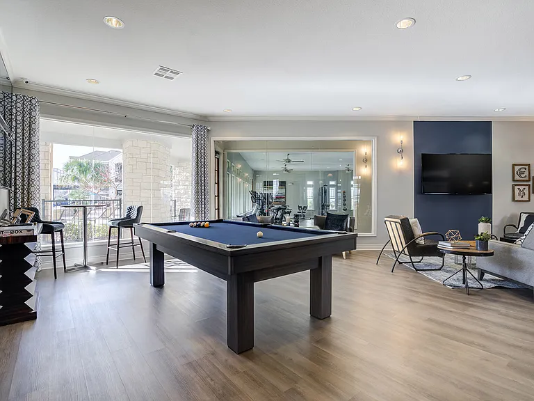 Residence at Midland — Photo 5