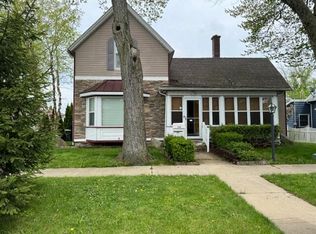 608 Locust St, Valparaiso, IN 46383