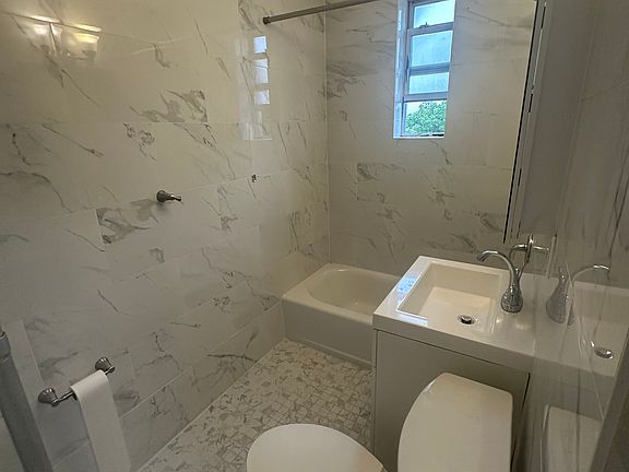 2nd image of 3535 Dekalb Ave #5GG