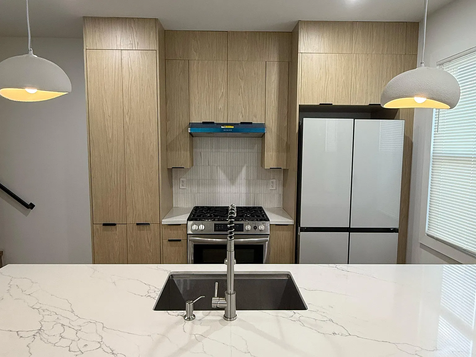 2 bed, 1200 sqft, $2,700 — Photo 2