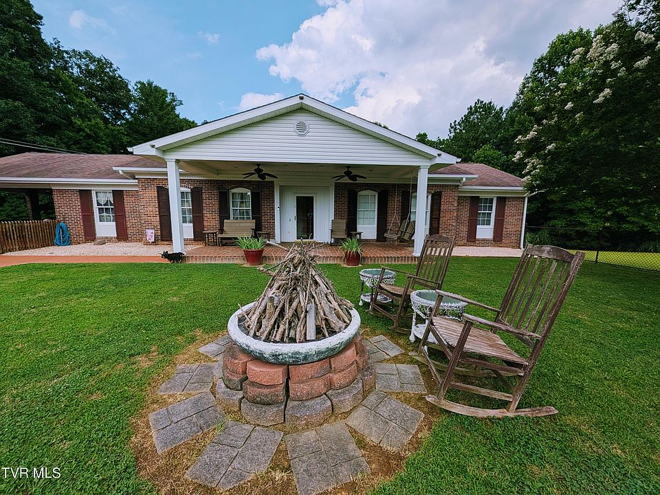 1st image of 451 Flemingtown Dr