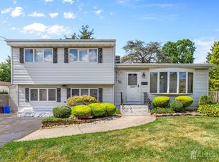 43 Frederick Pl, Old Bridge, NJ 08857