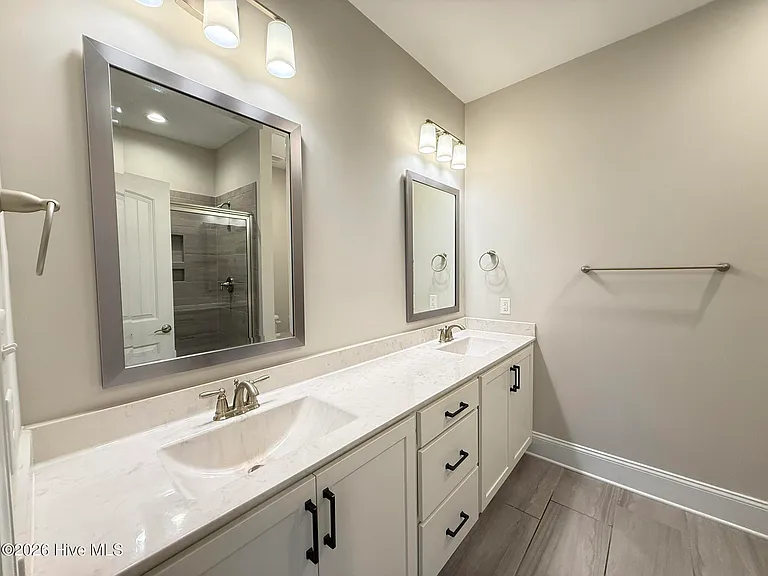 121 Lark Dr — Photo 20
