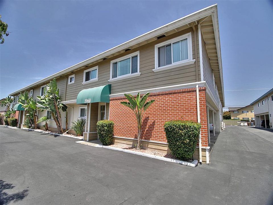 1st image of 1960 California St #16