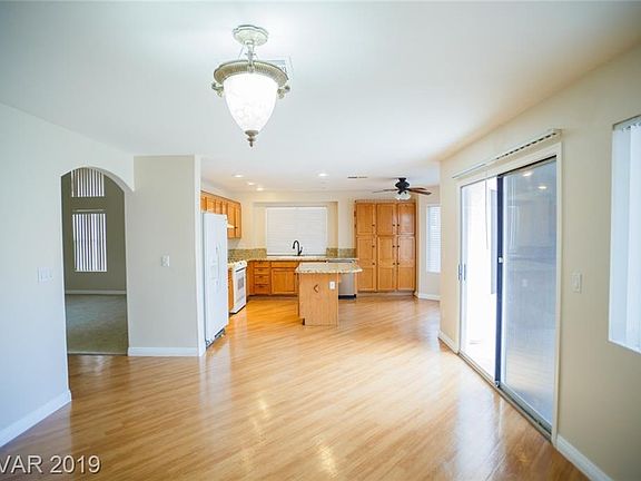 5th image of 1749 Mexican Poppy St