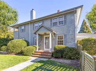 7 Willow Ln, East Hampton, NY 11937