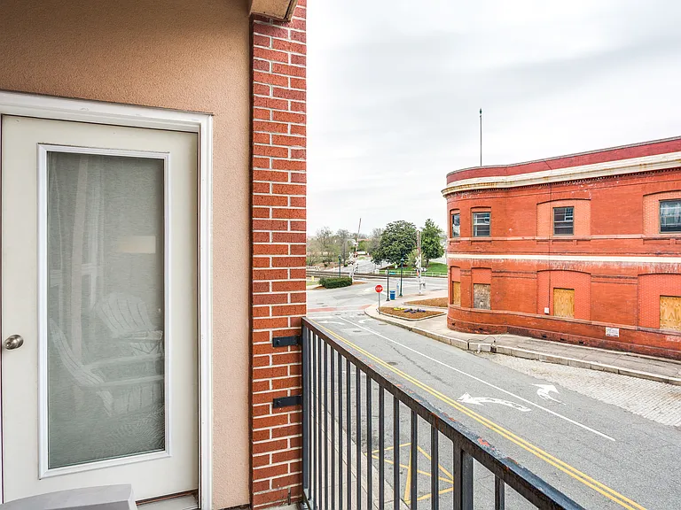 360 S Elm St #106 — Photo 14