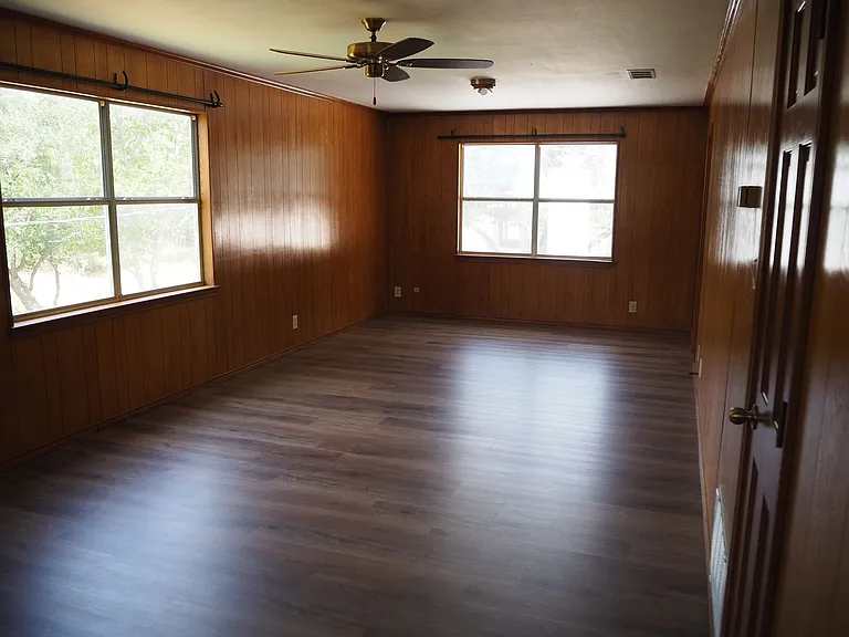7118 FM 2931 — Photo 26