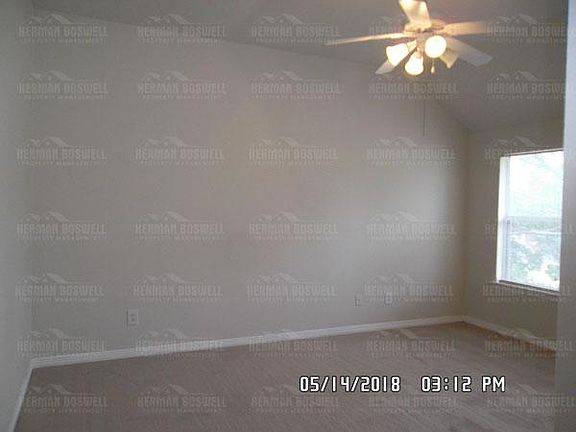 2nd image of 4007 Willowrun Ln