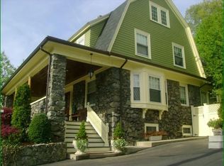 34 Earl St, Malden, MA 02148