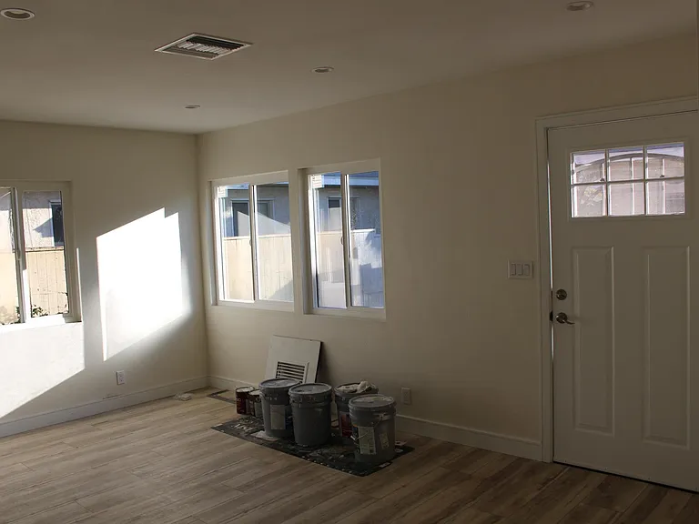 2521 N Brighton St — Photo 12