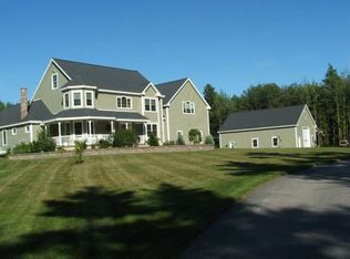39 Parker Woods Dr, Arundel, ME 04046