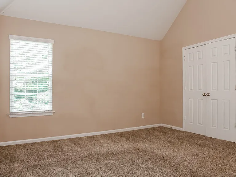 10023 Montrose Dr NW — Photo 14
