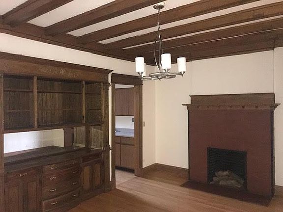 5th image of 4056 N Kenmore Ave