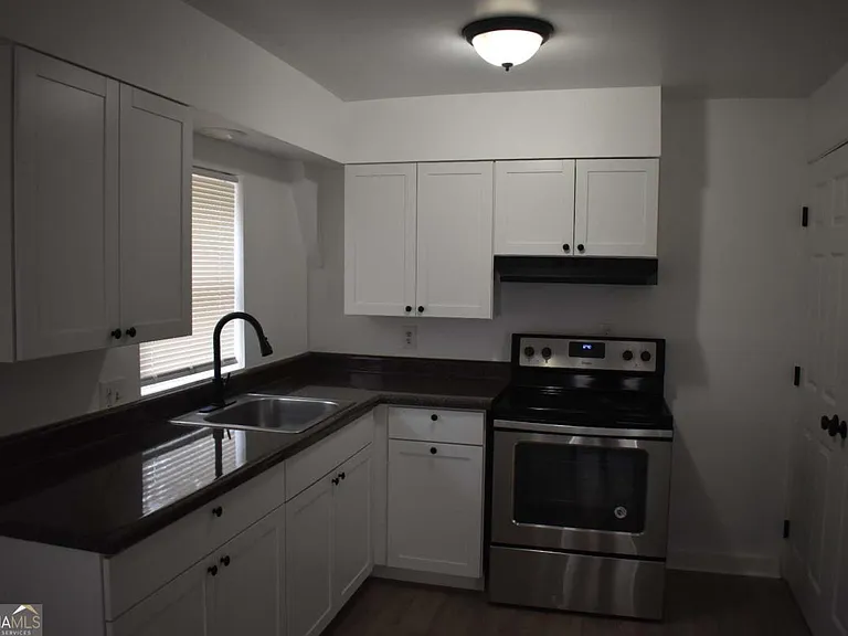 1156 Triple Hill Dr #E — Photo 7