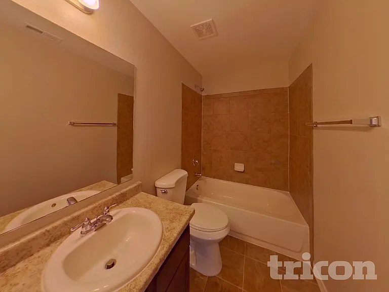 7407 Benecia Dr — Photo 12