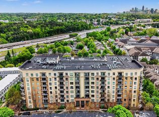 711 Cosmopolitan Dr #613, Atlanta, GA