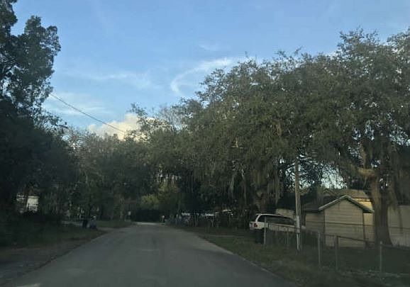 Exterior Neighborhood (street photo)