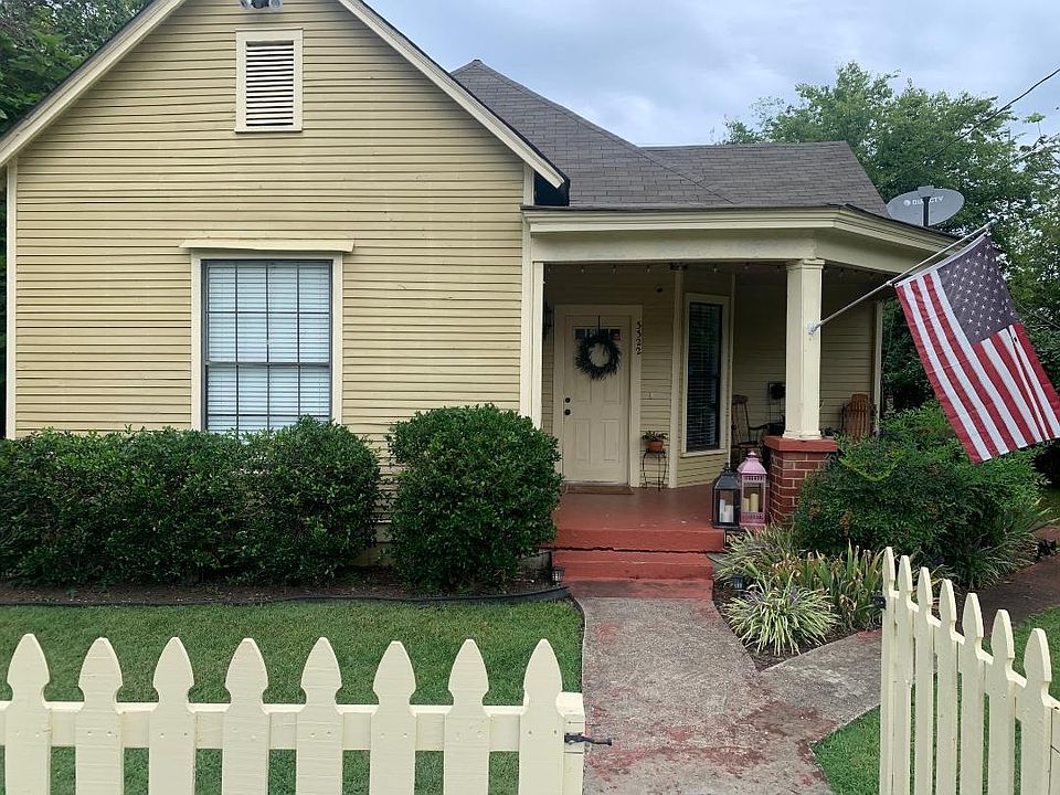 Charming Victorian in popular Sylvan Heights-great front porch!