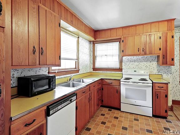 5th image of 125 N Thomas St