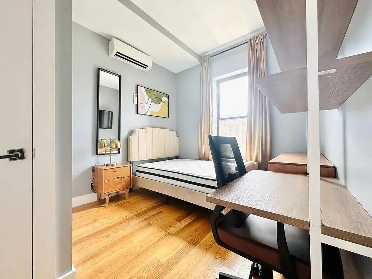 4 bed, 6.0 bath, 1200 sqft, $1,170 — Photo 1