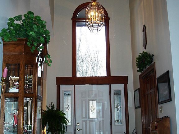 5th image of 1619 Oakwood Trl