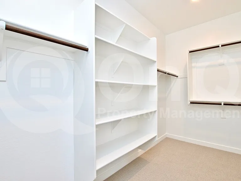 1078 E Sabino Dr — Photo 23