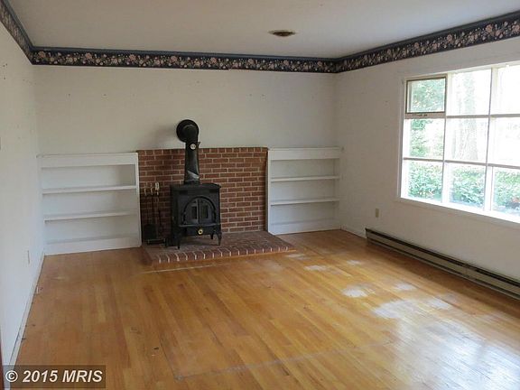 2nd image of 23159 Tuckahoe Springs Dr
