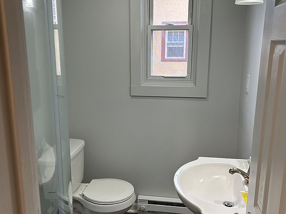 2nd image of 8 Vine St #16368322
