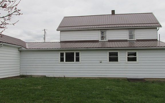2nd image of 3825 Logan Thornville Rd NE