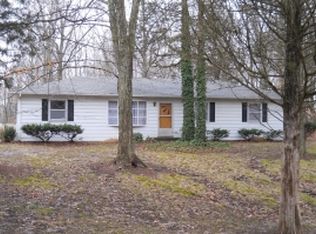 734 Art Gallery Rd, Bedford, IN 47421