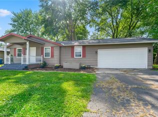 2494 N Rd Se, Warren, OH 44484