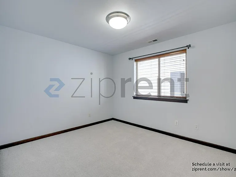 7607 NE 143rd Ct — Photo 24