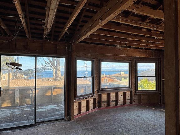 5th image of 1046 Balboa Ave