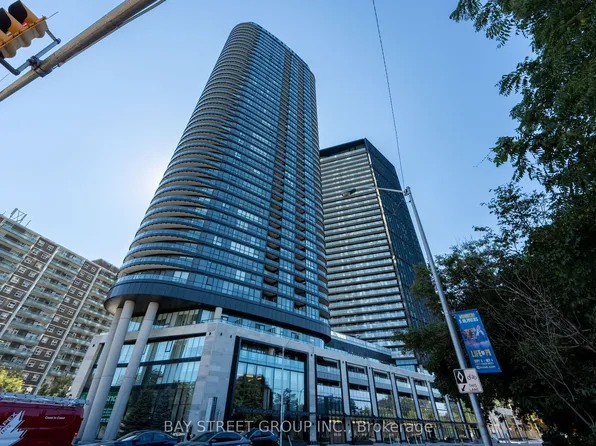 575 Bloor St E, Toronto, ON